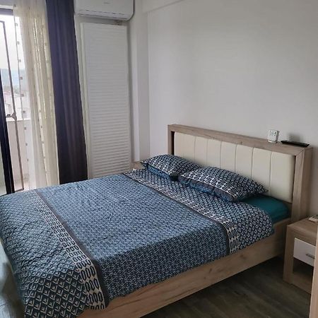 Appartement Apartament Dem Radulescu à Râmnicu Vâlcea Extérieur photo