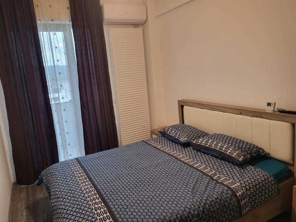Appartement Apartament Dem Radulescu à Râmnicu Vâlcea Extérieur photo