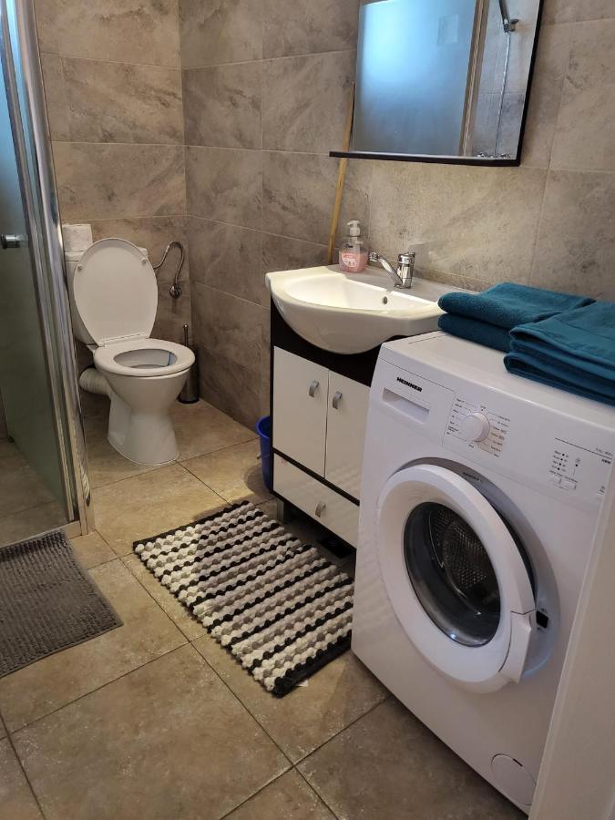 Appartement Apartament Dem Radulescu à Râmnicu Vâlcea Extérieur photo